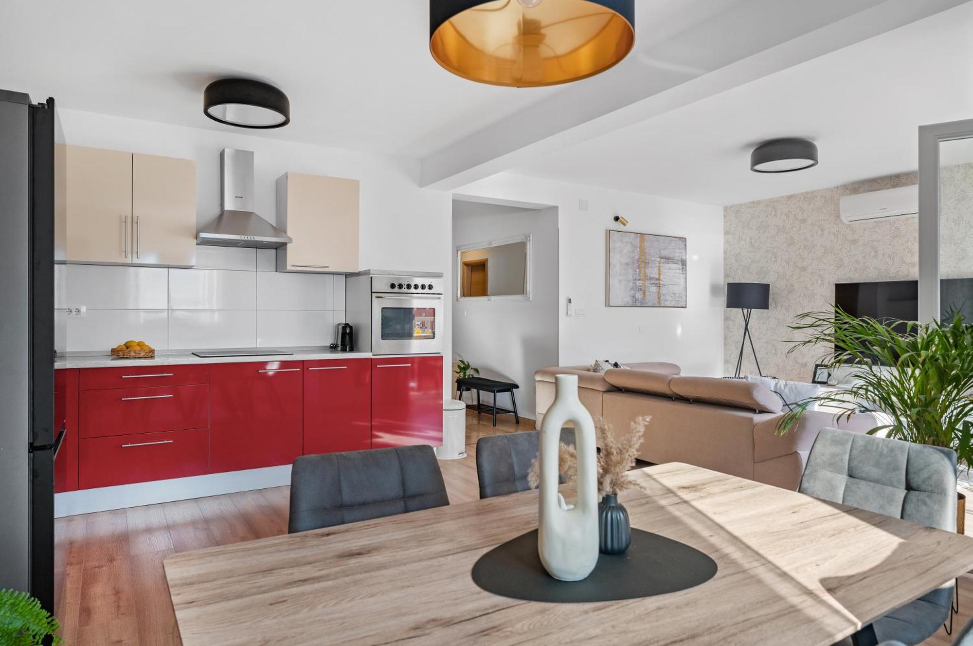 Apartments Bakota 오미스 외부 사진