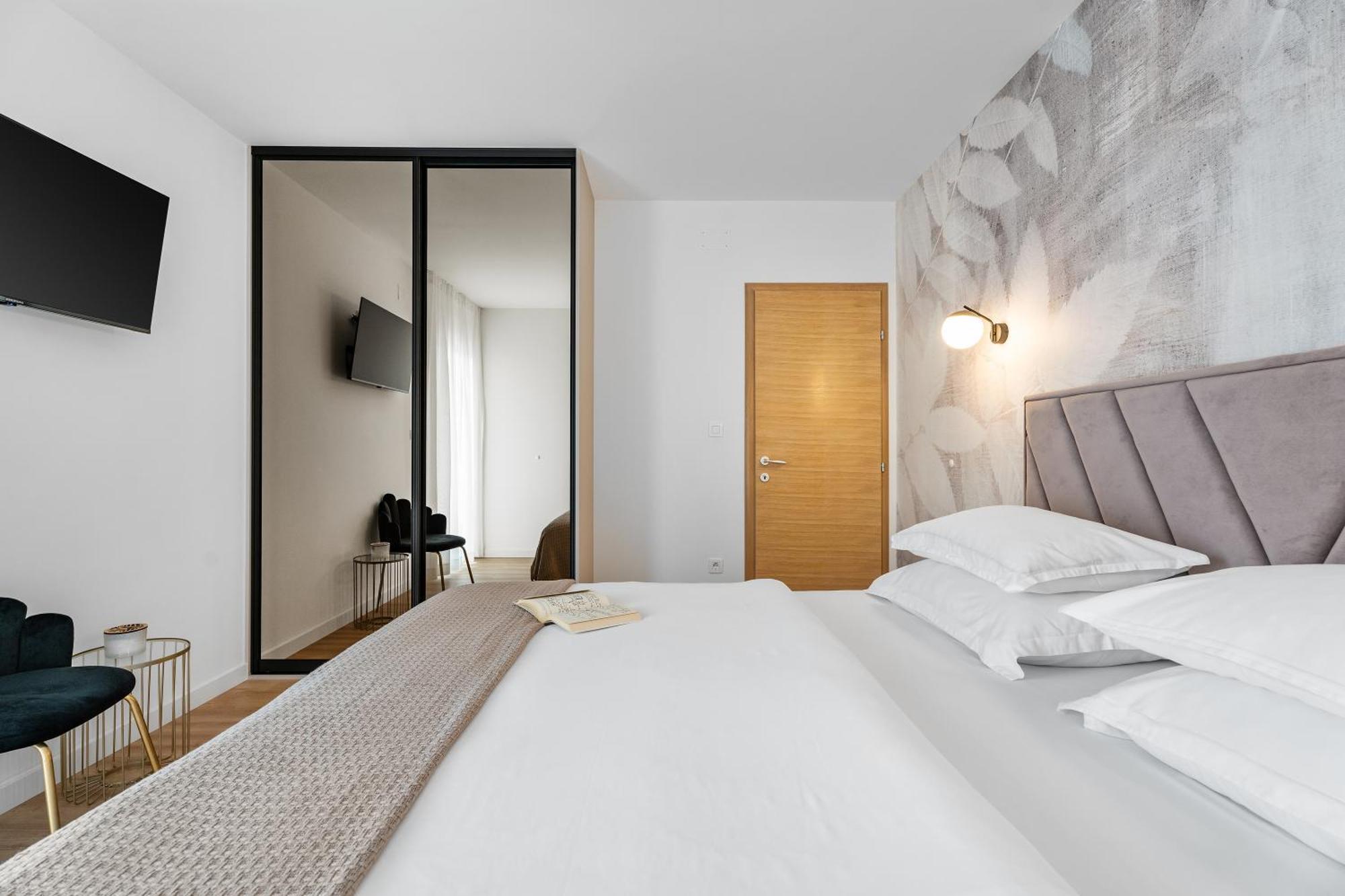 Apartments Bakota 오미스 외부 사진