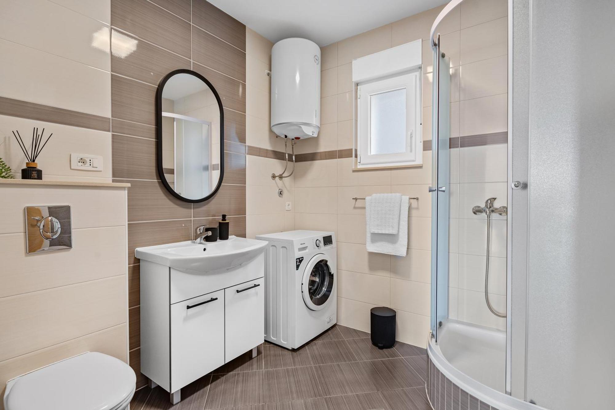 Apartments Bakota 오미스 외부 사진