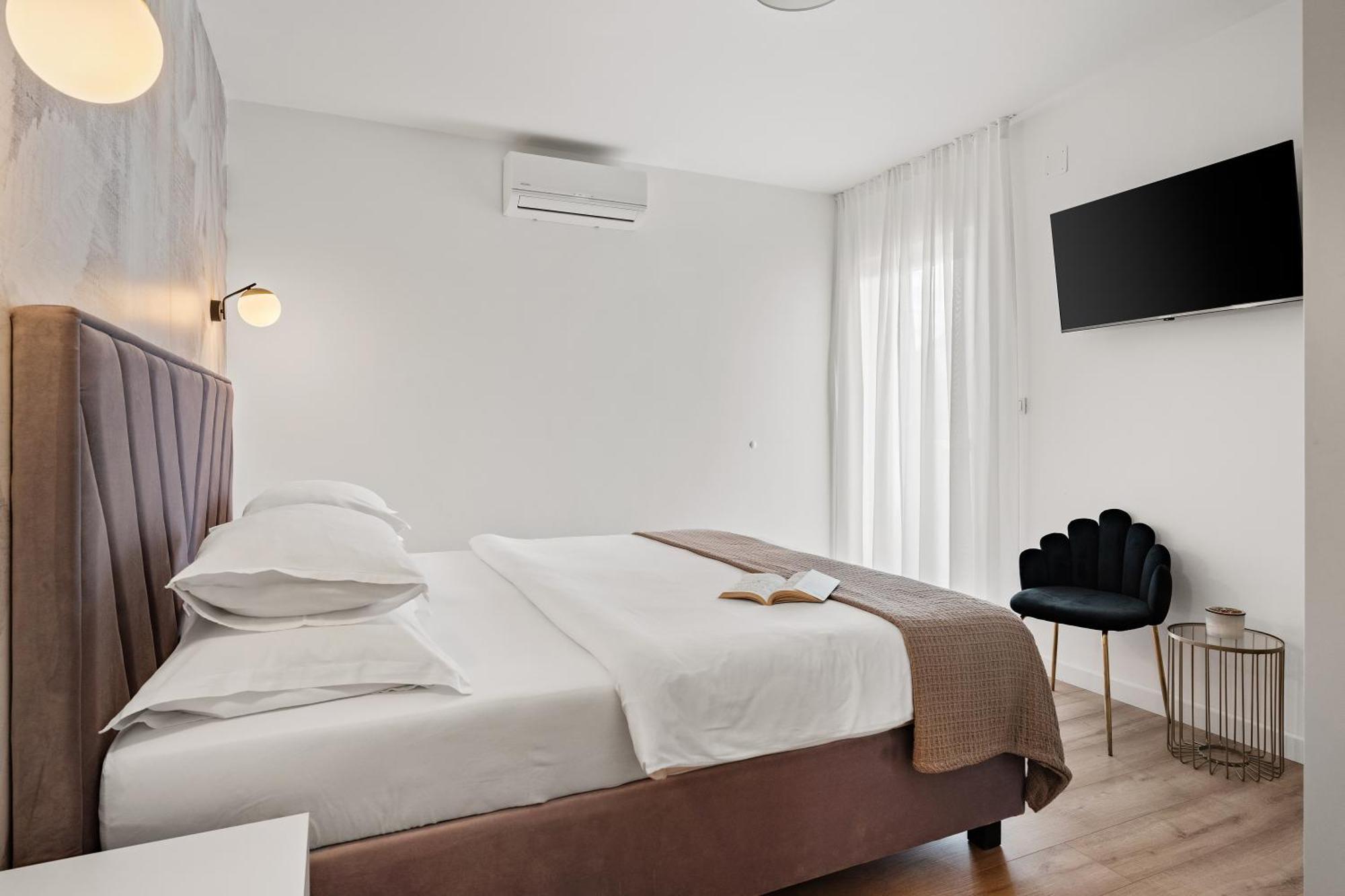 Apartments Bakota 오미스 외부 사진