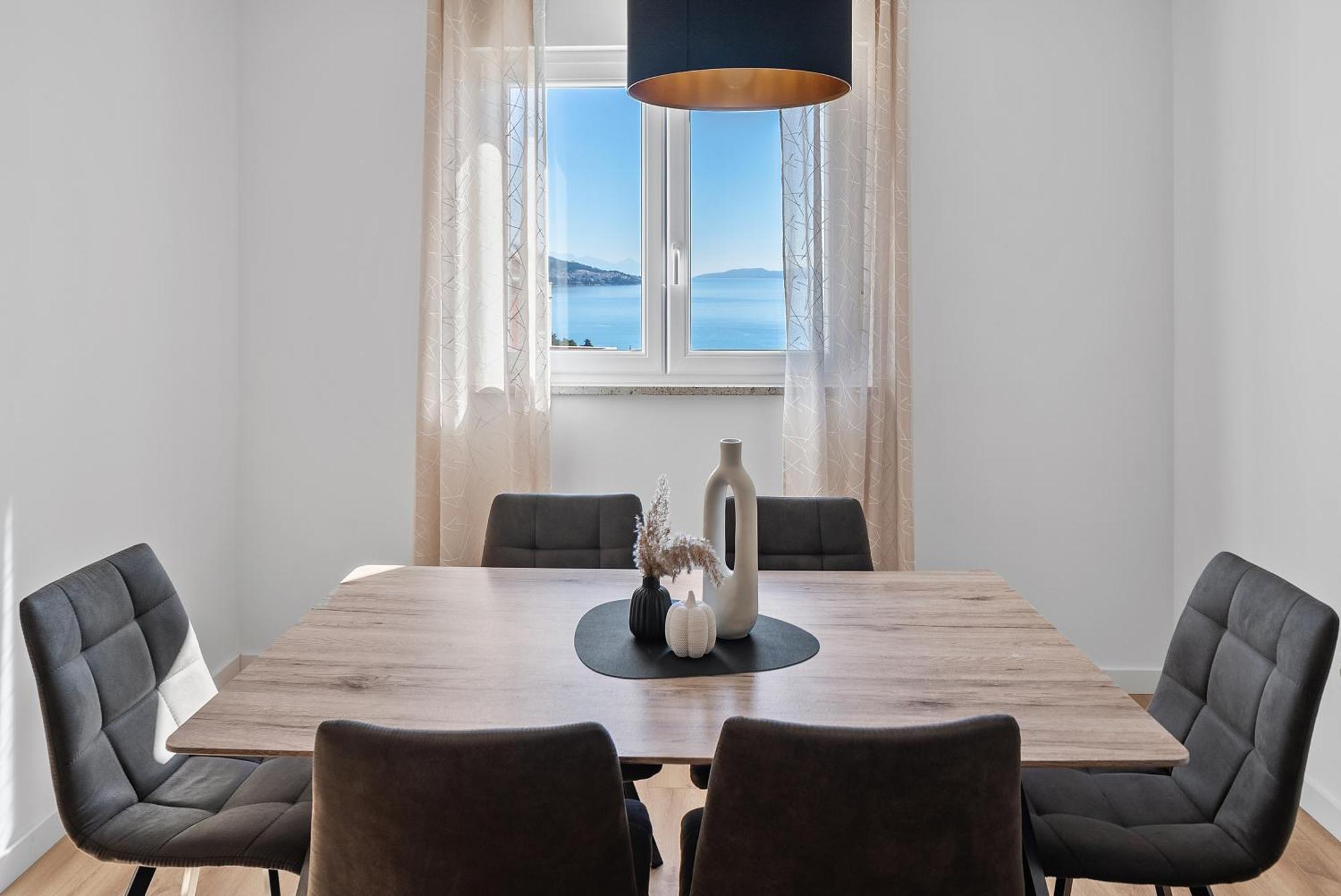 Apartments Bakota 오미스 외부 사진