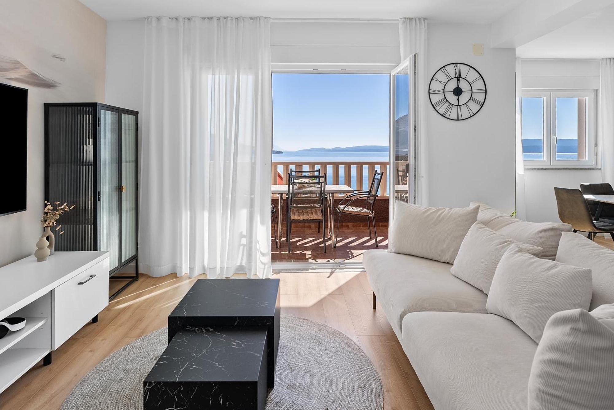 Apartments Bakota 오미스 외부 사진